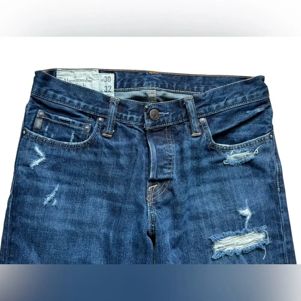 Abercrombie & Fitch Men’s 30x32 Slim straight jeans distressed blue Cotton